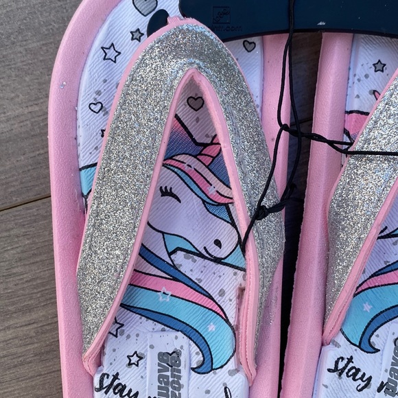 Adorable Unicorn Sparkle 12/13 Toddler Girls Flip Flop Sandal Shoes NWT - Picture 3 of 4